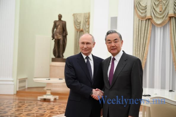 ОХУ-ЫН ЕРӨНХИЙЛӨГЧ В.ПУТИН, ВАН И НАР УУЛЗЖЭЭ