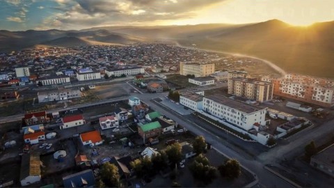 Аймгийн төв болон дүүрэгт байрлалтай санал авах байрны талбай 80 м.кв-аас багагүй байна