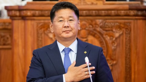 Ерөнхийлөгч У.Хүрэлсүхийн Узбекистан Улсад хийх төрийн айлчлал эхэллээ