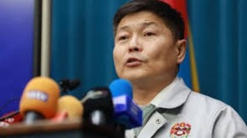 ХОТЫН ДАРГА АВТОМАШИНЫ УЛСЫН ДУГААРЫГ БИЗНЕС БОЛГОСОН ХҮМҮҮСИЙГ АТГ-Т ШАЛГУУЛАХААР ӨГЧЭЭ