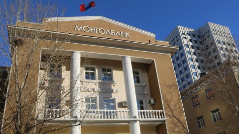 СӨХ-НЫ ТӨЛБӨРӨӨ ТӨЛӨХГҮЙ БОЛ МОНГОЛБАНКНЫ ХАР ЖАГСААЛТАД ОРУУЛАХ ХУУЛЬ БАТАЛНА